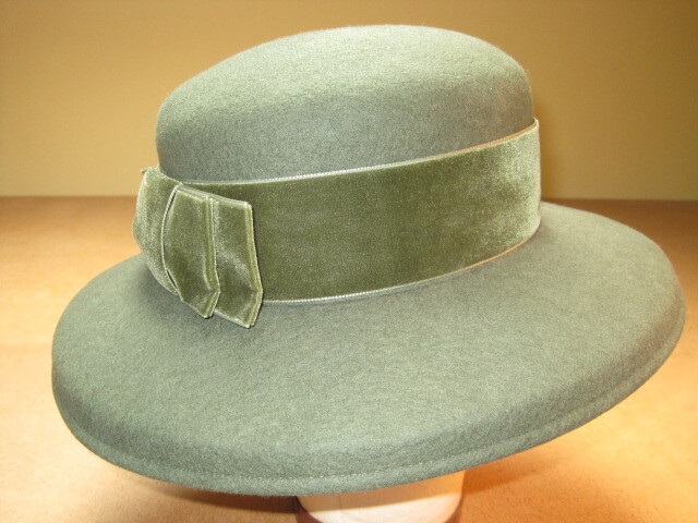 Green Olive Felt Mushroom - UK
